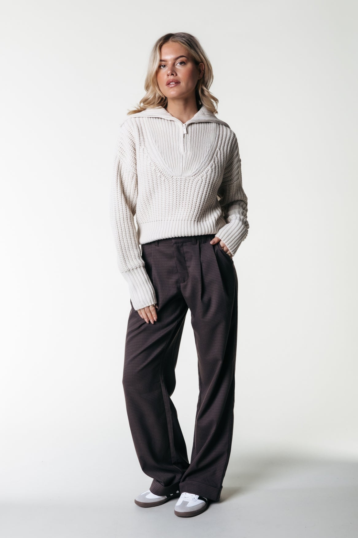 Colourful Rebel Rus Check Straight Pants | Dark brown
