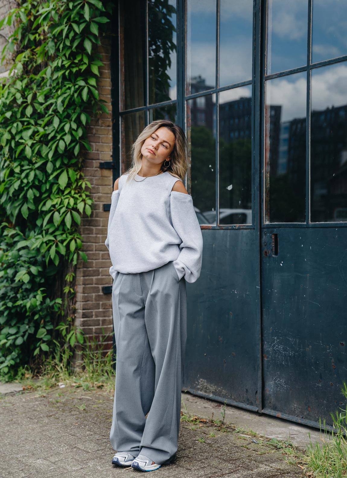 Catwalk Junkie Sweater met Cut Out