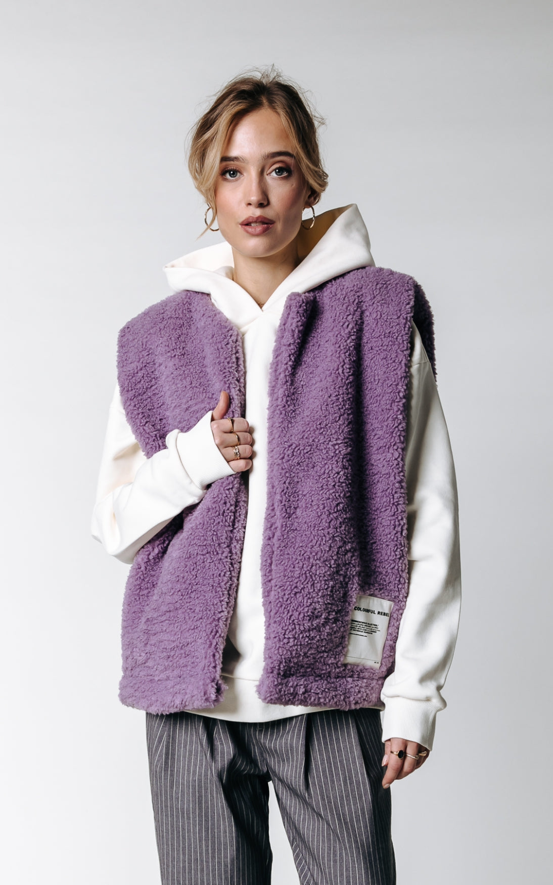 Colourful Rebel Yoni Teddy Gilet | Light lilac