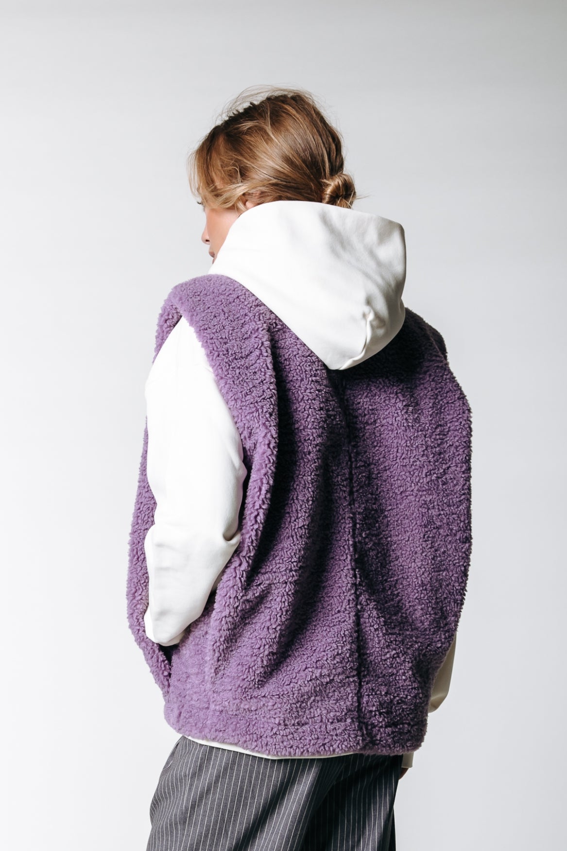 Colourful Rebel Yoni Teddy Gilet | Light lilac