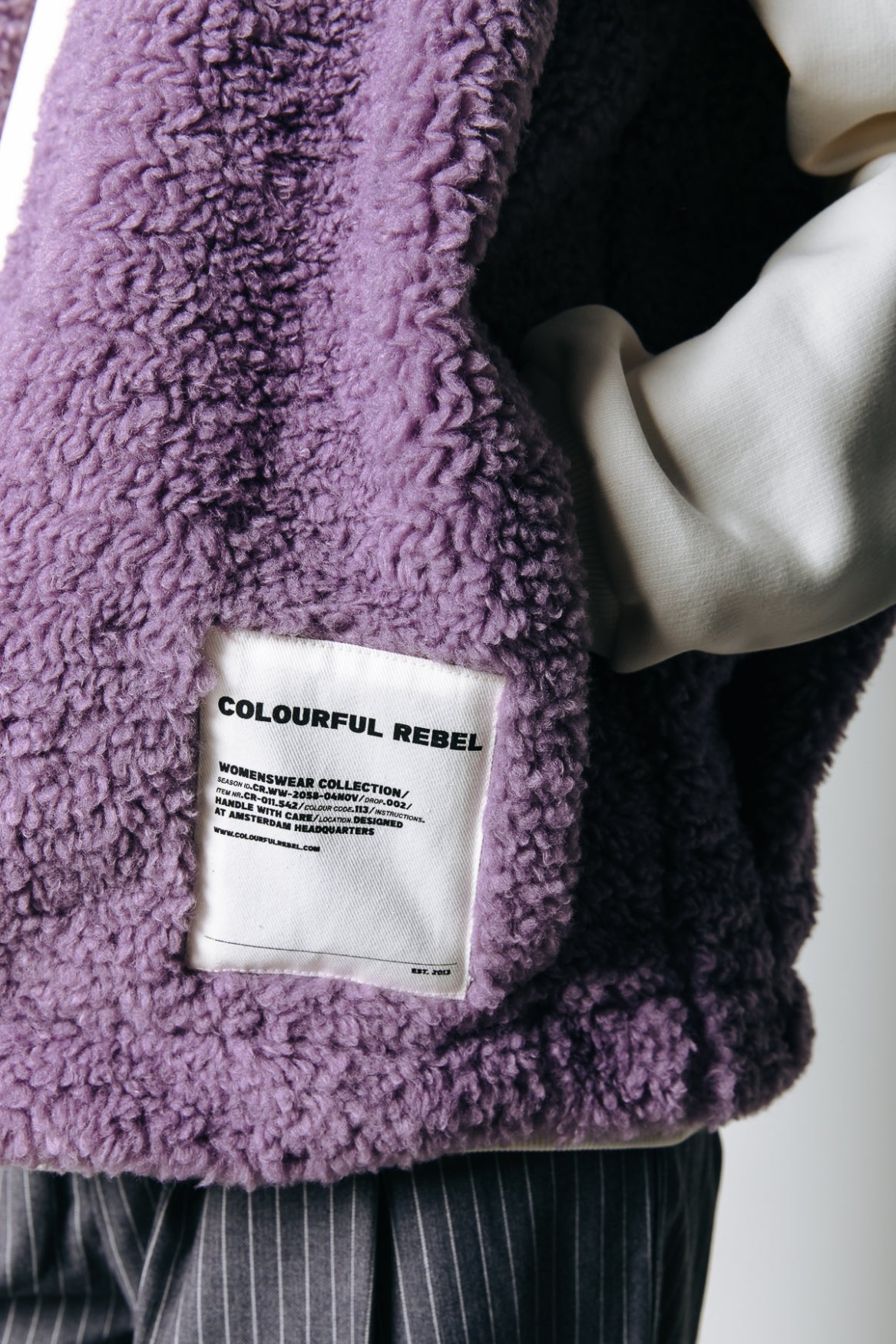 Colourful Rebel Yoni Teddy Gilet | Light lilac