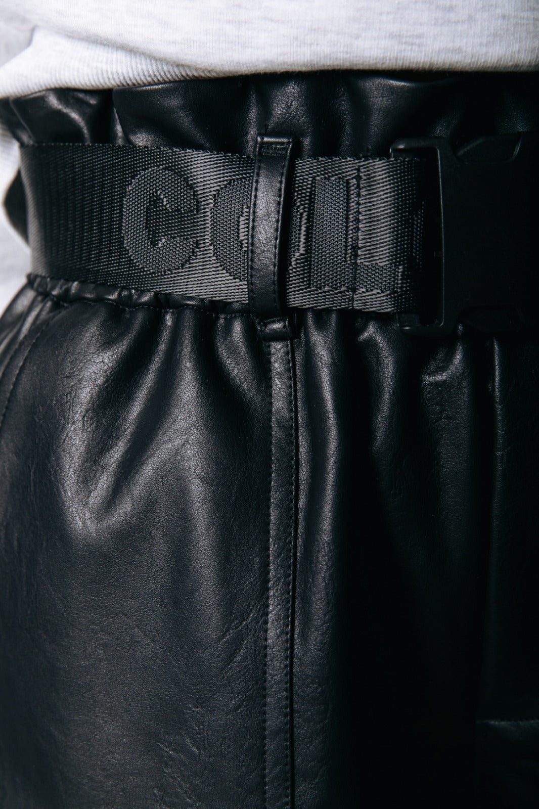 Colourful Rebel Louas Short | Black