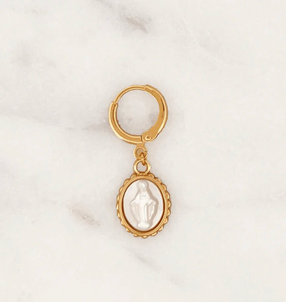 ByNouck Earring Sacred Amulet