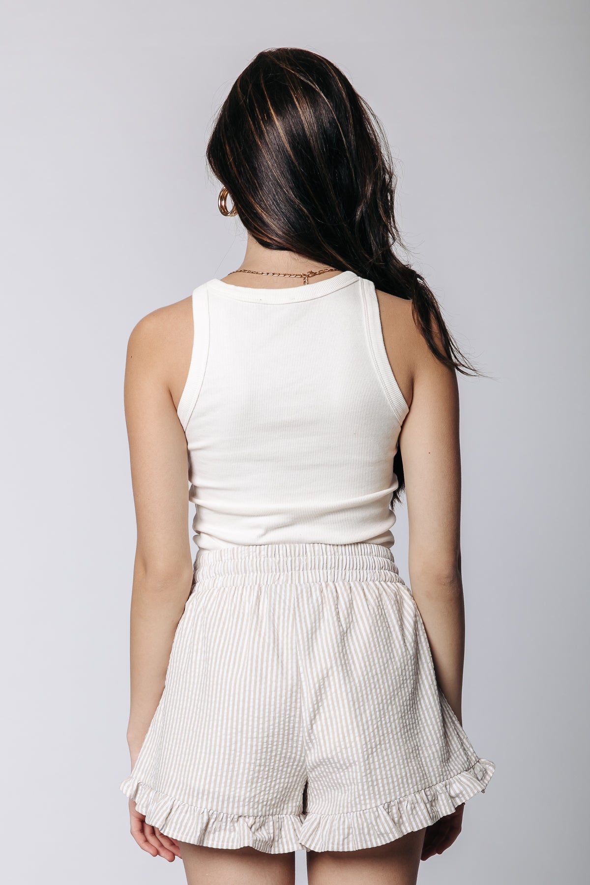 Colourful Rebel Sensa Ruffle Short | Light sand