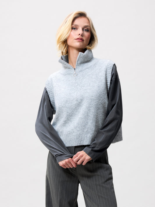 Catwalk Junkie Half Zip Vest