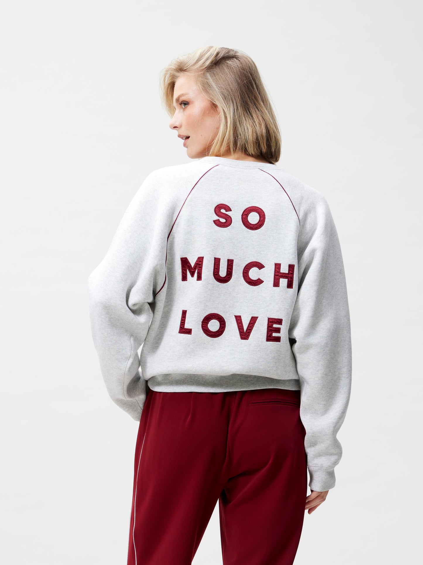 Catwalk Junkie Graphic Sweater met Biesdetail