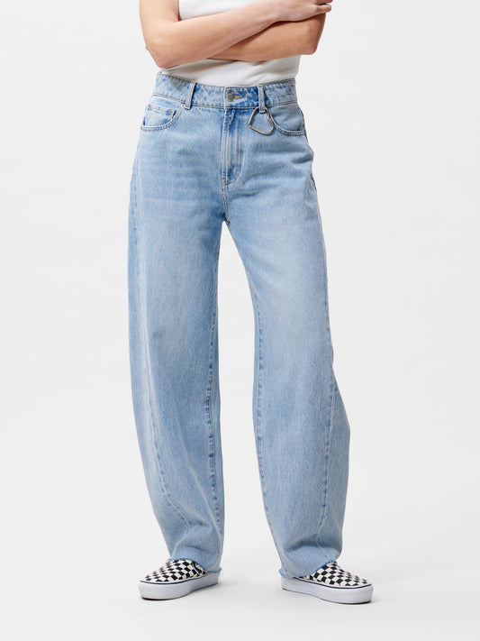 Catwalk Junkie Super Barrel Fit Jeans