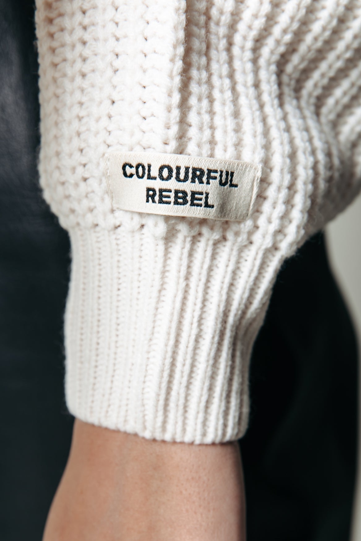Colourful Rebel Vicca Knit