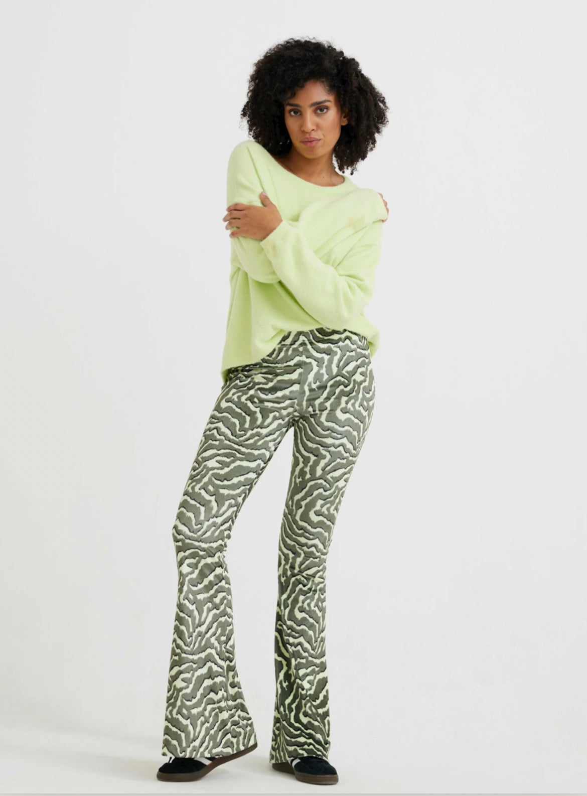 Catwalk Junkie Velvet Flare Broek